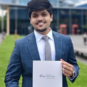 Yash Pandey erhielt 2021 sein STIBET Stipendium an der SRH Hochschule Heidelberg.